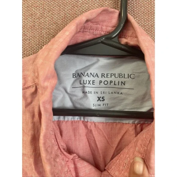 Banana Republic Slim Fit Pink Print Shirt Boys Size XS - Picture 2 of 5